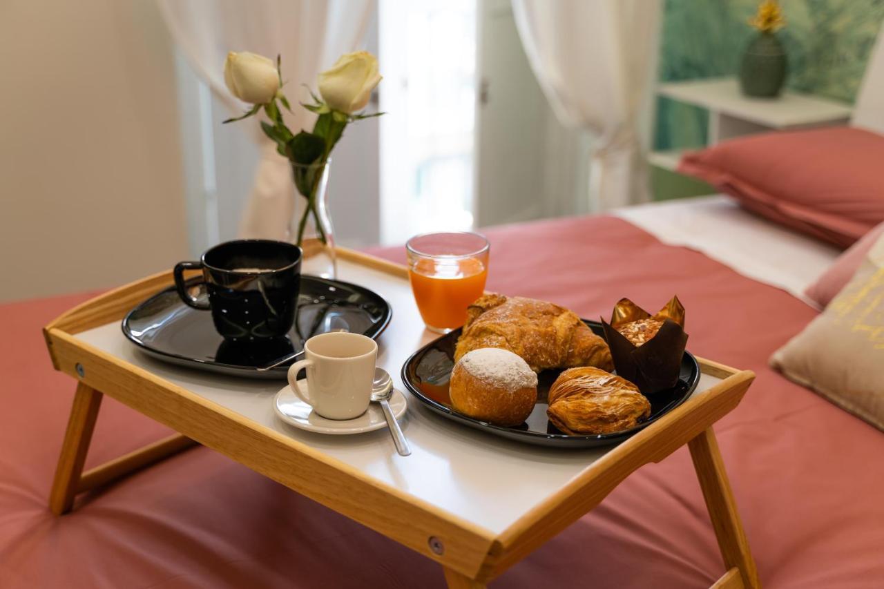 Casa Davorio Bed & Breakfast Salerno Bagian luar foto